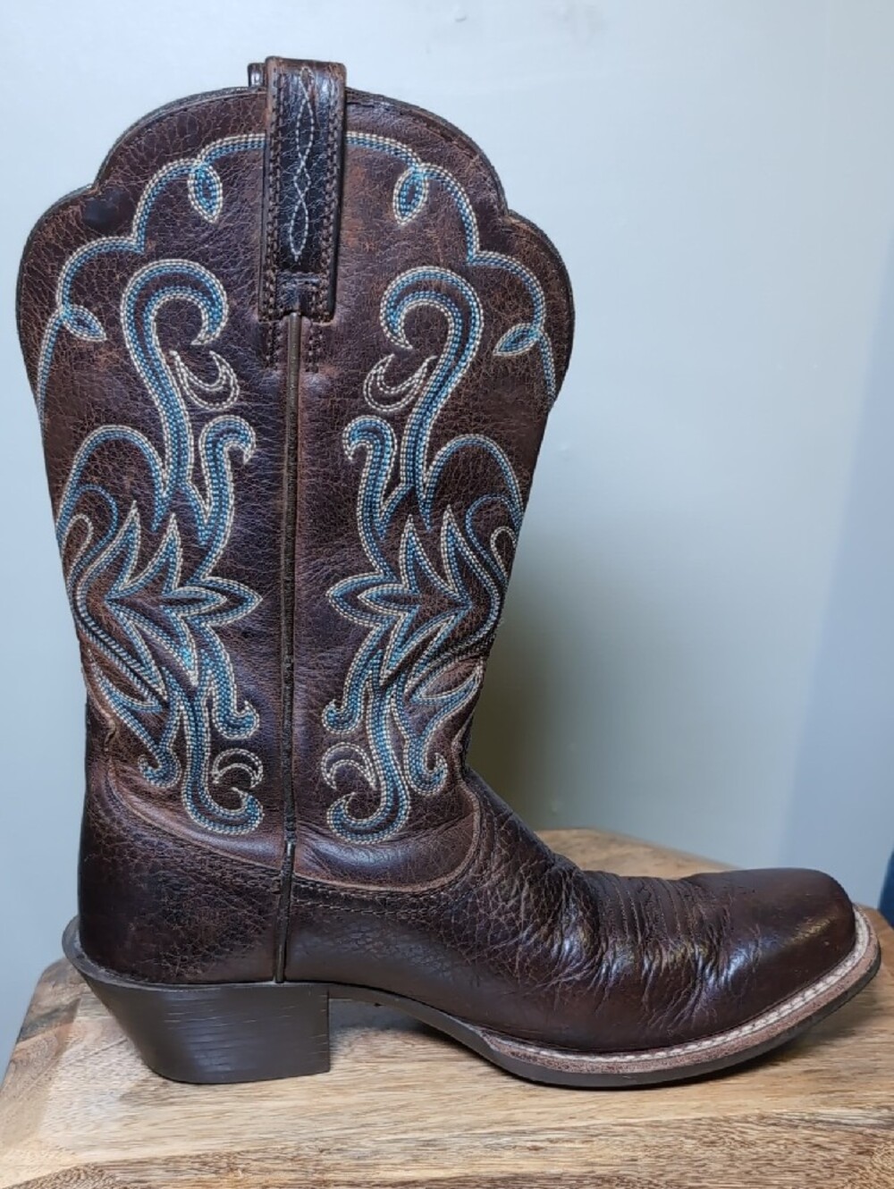 Ariat Legend Western Cowgirl Boots - Picture 5 of 13